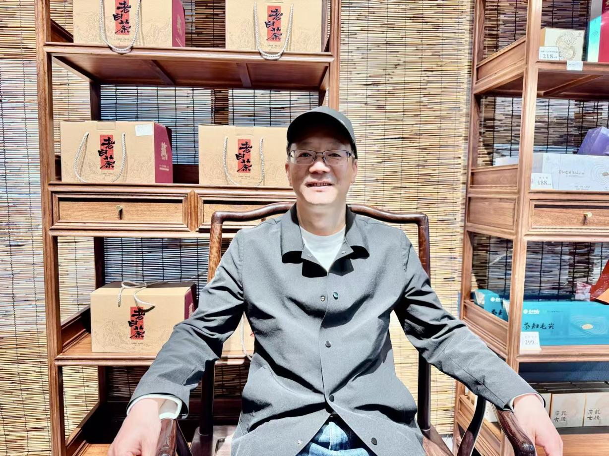 从云岩批发店到年销两千万——“逸能逸品”创始人程静静谈实体零售的坚守与转型